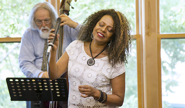 Buffalo Music Hall of Fame Jazz and Blues vocalist Janice Mitchell performs with the Jim Beishline Trio at the 2016 Burgers, Brews and Blues event. (Photo courtesy of The Martin Group)
