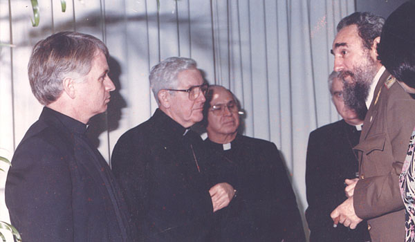 Msgr. David Gallivan (left) meets Cuban President Fidel Castro on Jan. 25, 1985. It was the first meeting between Castro and U.S. bishops since the Cuban revolution of the 1950s. (Courtesy of Msgr. David Gallivan)