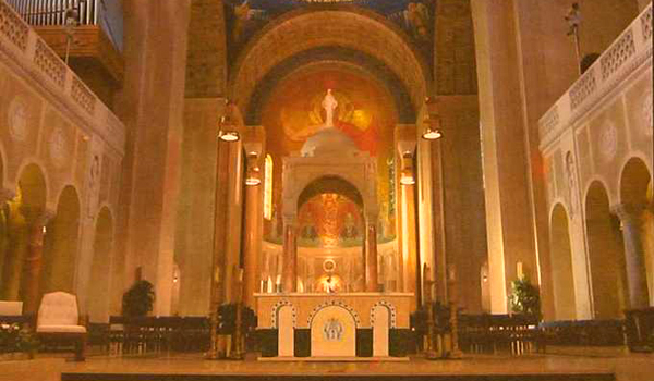 Papal altar and ambo at the Basilica of the National Shrine of the Immaculate Conception, Washington D.C. for Pope Francis' upcoming visit to the United States. (Courtesy of CNA)