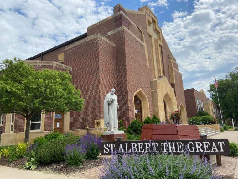 St. Albert the Great parish in Minneapolis, Minn., where some local residents took shelter May 28, 2020. Credit: Anna Wilgenbusch/CNA