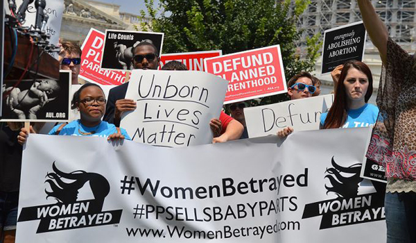 Student-organized 'Women Betrayed' rally against Planned Parenthood at US Capitol in Washington D.C. on July 28, 2015. (Addie Mena/CNA)