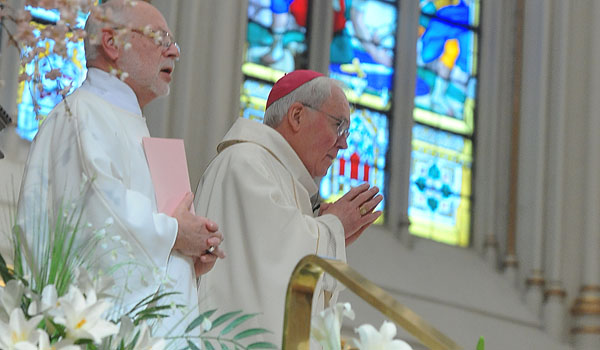 Bishop Richard J. Malone celebrates Easter Sunday Mass at St. Joseph Cathedral. (WNYCatholic File)