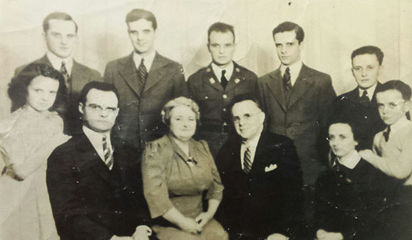 The Allaire family before World War II. (Courtesy of Joe Allaire)
