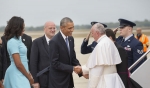 President greets the Pope