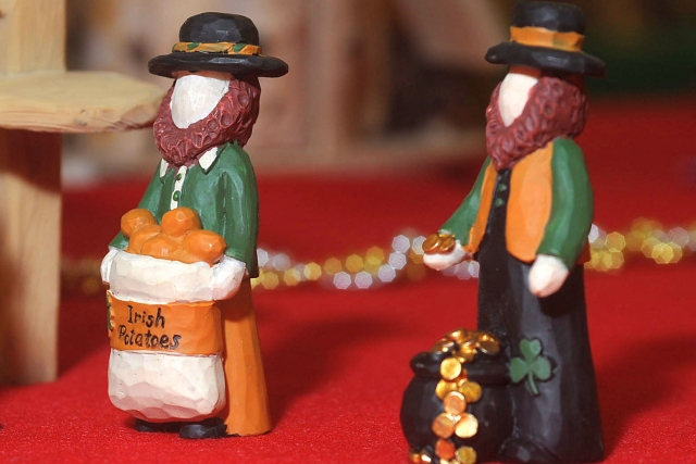 Also in the Ireland scene, potatoes and a pot of gold are offered to the baby Jesus.
(Patrick McPartland/Staff Photographer)