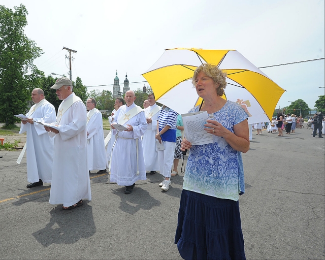 Corpus Christi procession from St. Stanislaus Church to Corpus Christi Church in Buffalo. The procession stopped at four altars along the way.